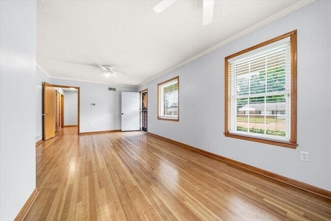 Building Photo - 7283 Juana Dr