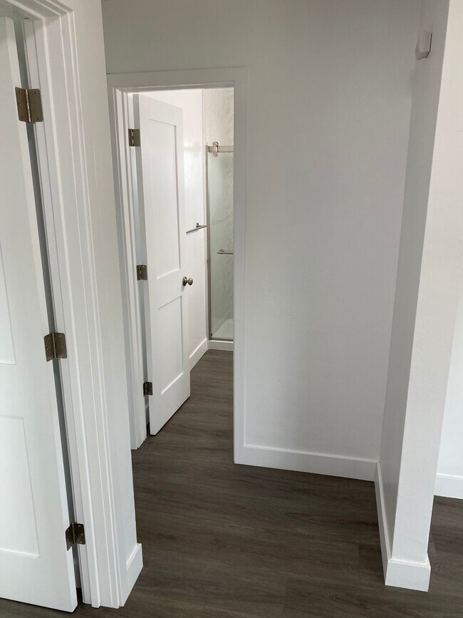 Building Photo - 61880 Verbena Rd