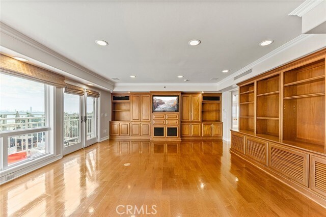 Building Photo - 1800 E Ocean Blvd