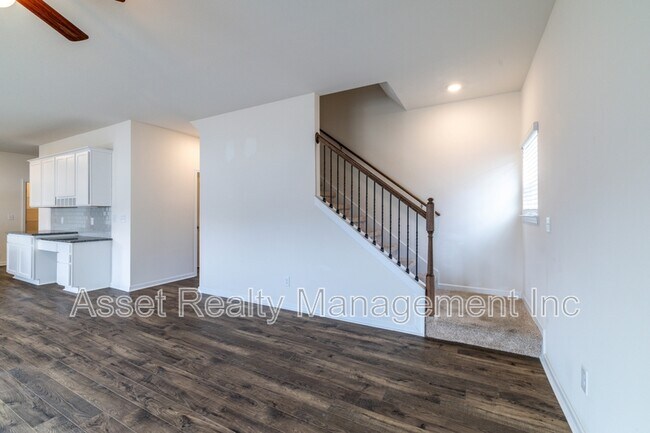 Building Photo - 4714 Willow Bluff Cir