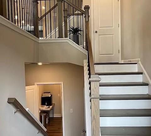 Building Photo - 705 Brecklin Ln