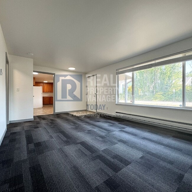 Building Photo - Great 3 Bedroom With Covered Carport!