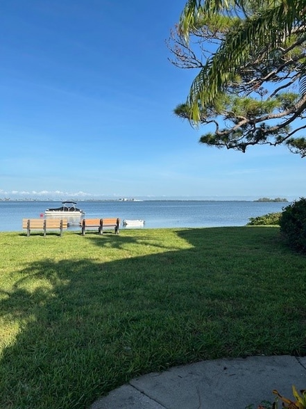 Building Photo - 2700 Bayshore Blvd