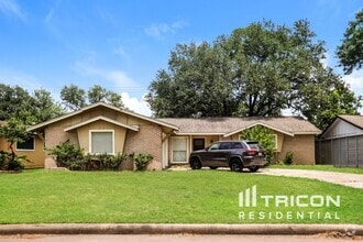 Building Photo - 9330 Highmeadow Dr