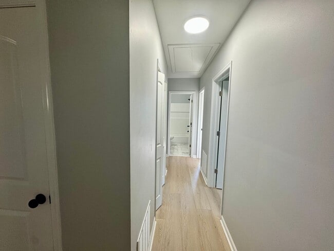 Building Photo - Four Bedroom House/Boonsboro Area