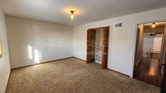 Building Photo - 1322 Foxford Ln