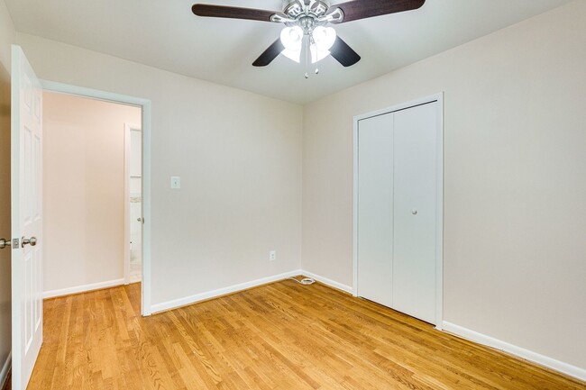 Building Photo - 4228 San Carlos Dr