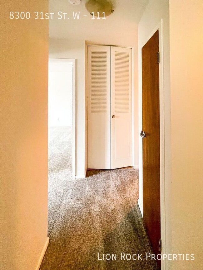 Building Photo - 8300 W 31st St