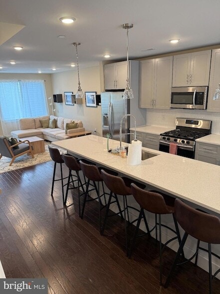 Building Photo - 1651 E Eyre St