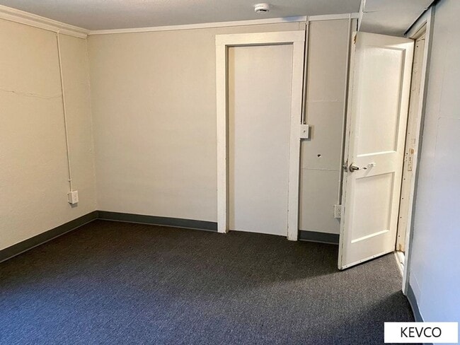 Building Photo - Four Bedroom in the Heart of FoCo