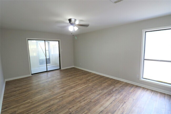 Building Photo - 2705 Wilmington Dr