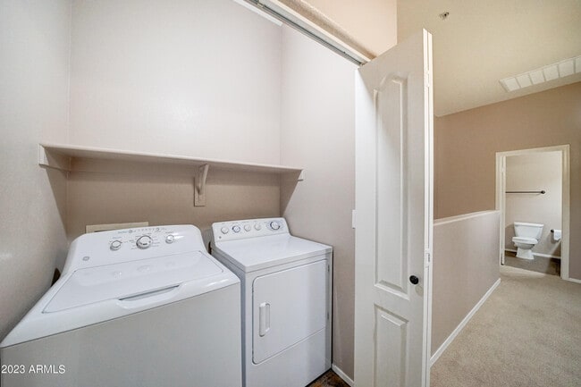 Building Photo - 2150 W Alameda Rd