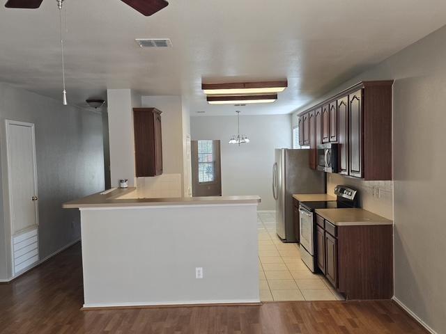 Building Photo - 4623 Southampton Blvd