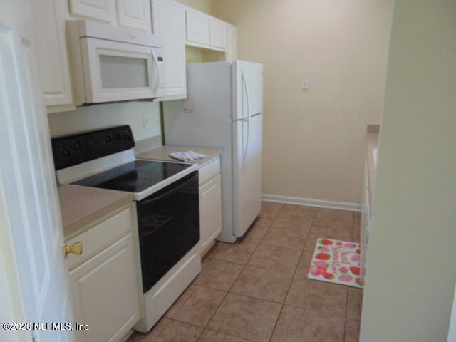 Building Photo - 7990 Baymeadows Cir E