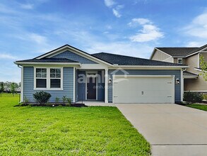 Building Photo - 240 Banyan Frst Dr