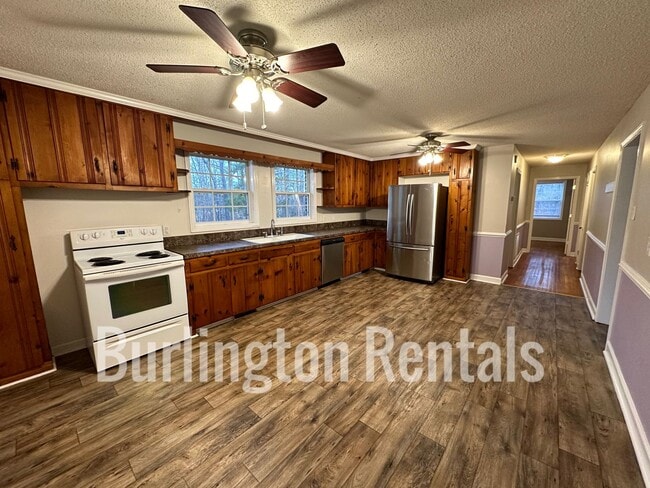 Building Photo - Mebane