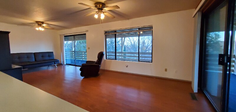 Building Photo - 3010 Traci Ct