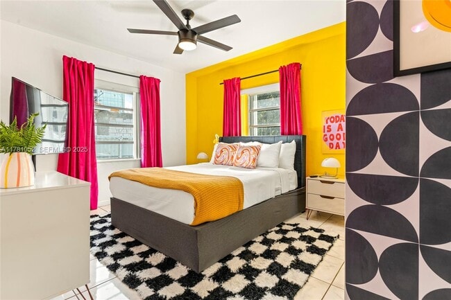 Building Photo - 260 NE 45th St