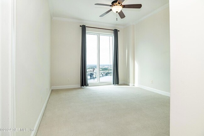 Building Photo - 1431 Riverplace Blvd