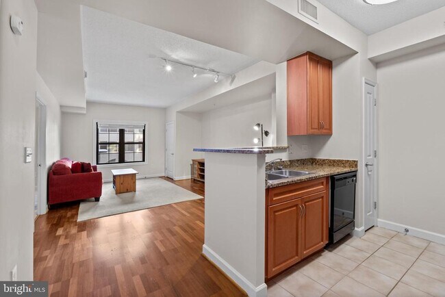 Building Photo - 1111 25th St NW