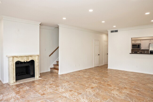 Primary Photo - 290 Wilcrest Dr