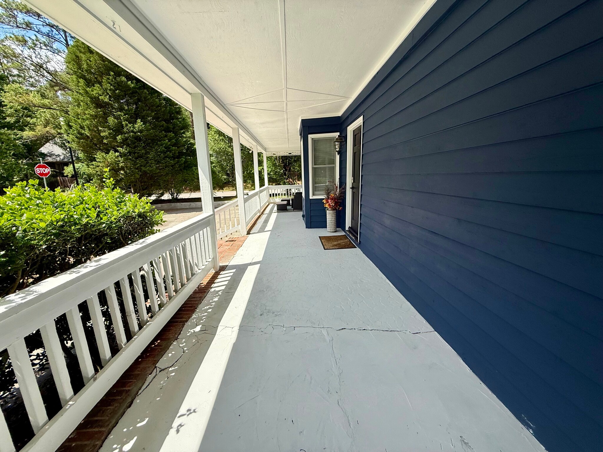 Building Photo - 160 Whitwood Cir