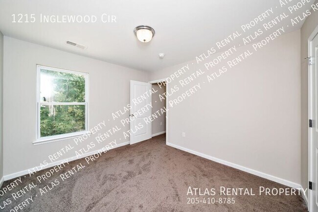 Building Photo - 1215 Inglewood Cir