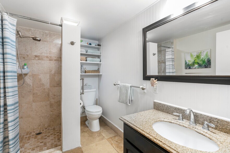 Building Photo - 516A N Kainalu Dr