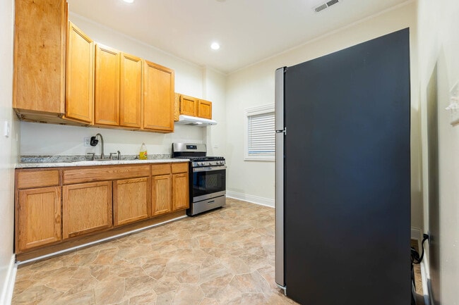 Building Photo - 3827 W Flournoy St