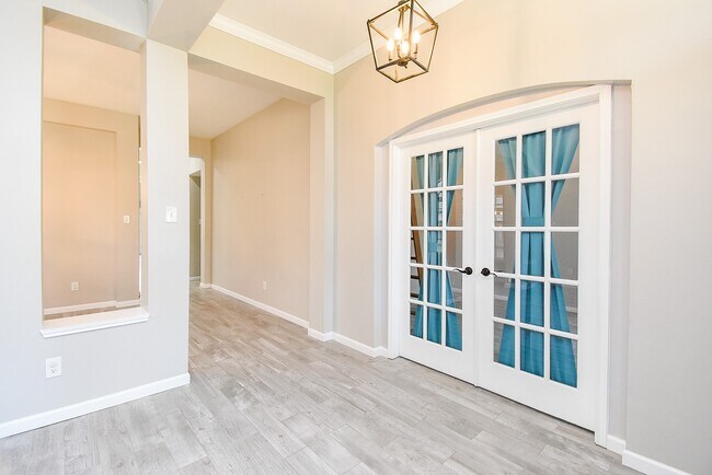 Building Photo - 23122 Beech Canyon Dr