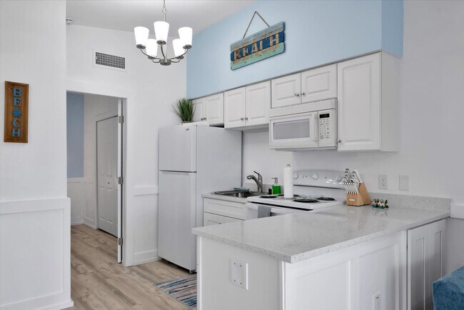 Building Photo - 711 E Gulf Blvd