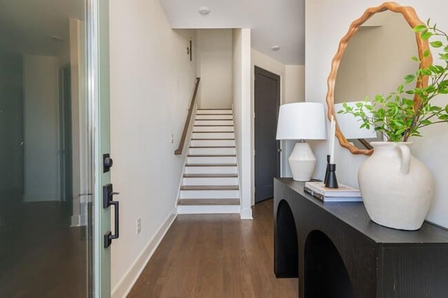 Building Photo - 2347 Hosea L Williams Dr SE