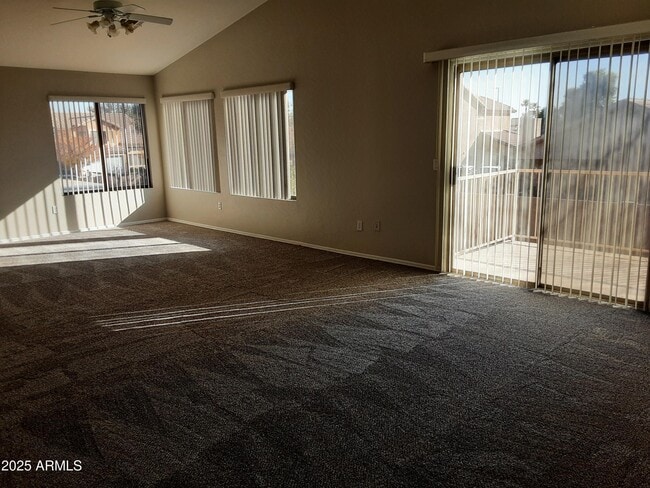 Building Photo - 1401 E Jasper Dr