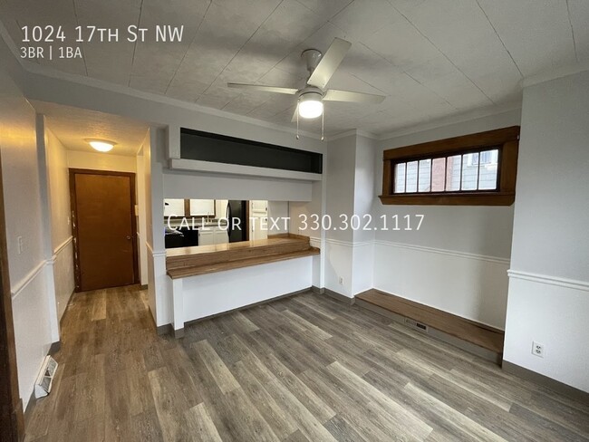 Building Photo - Large three bedroom one bathroom home for ...