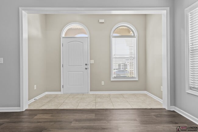 Building Photo - 111 High Hope Ln