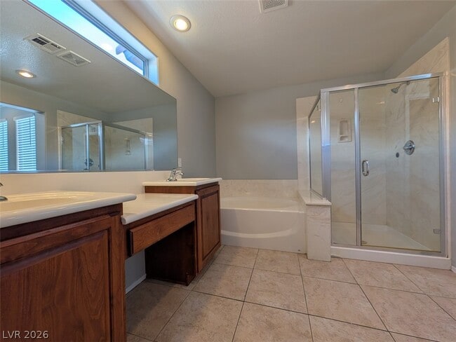 Building Photo - 10308 Faustine Ave