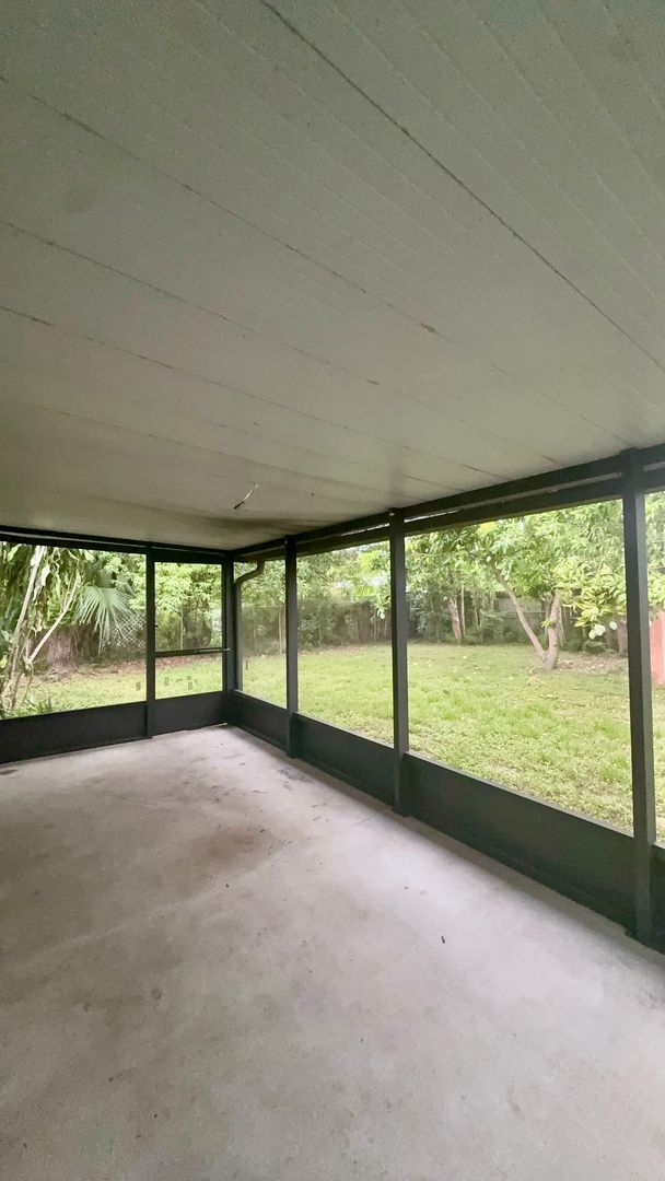 Building Photo - *$200 OFF 2ND FULL MONTHS RENT* 3 bedroom, 1 bathroom single family home in Altamonte Springs!