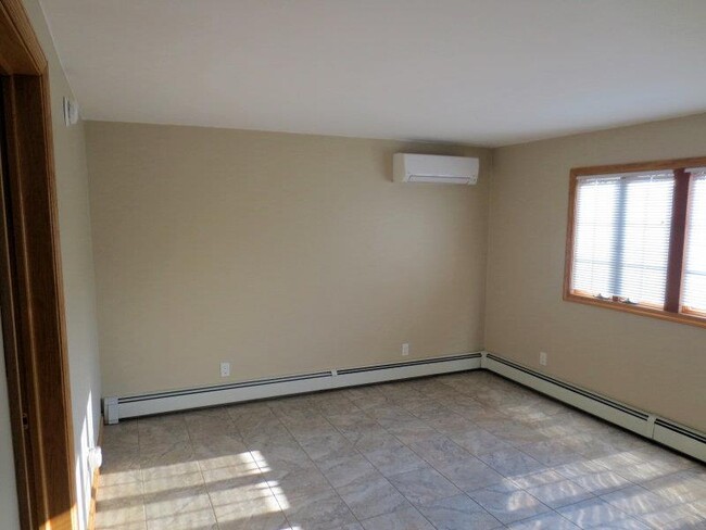 Building Photo - 154 Granada Pkwy