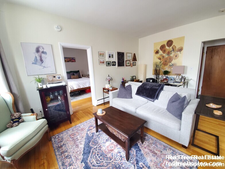 Building Photo - 199 Winthrop Rd