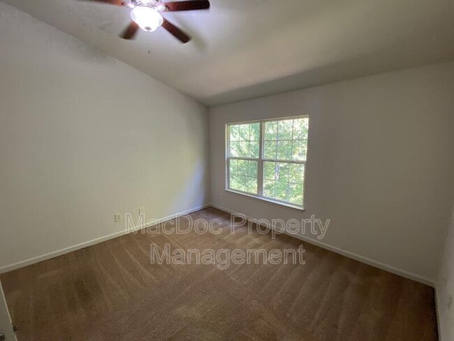 Building Photo - 4249 Normandy Ct