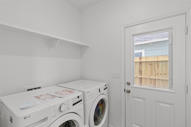 Building Photo - 760 Juneau Ct