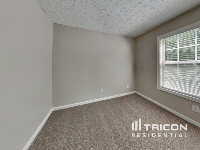 Building Photo - 3927 Brandon Lee Way