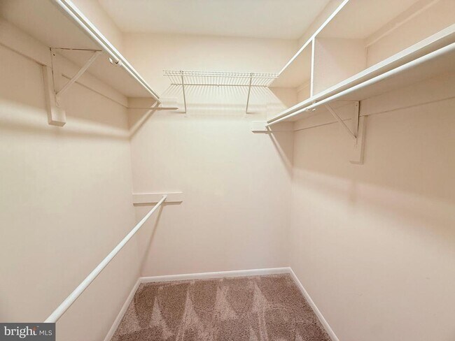 Building Photo - 7598 Gales Ct