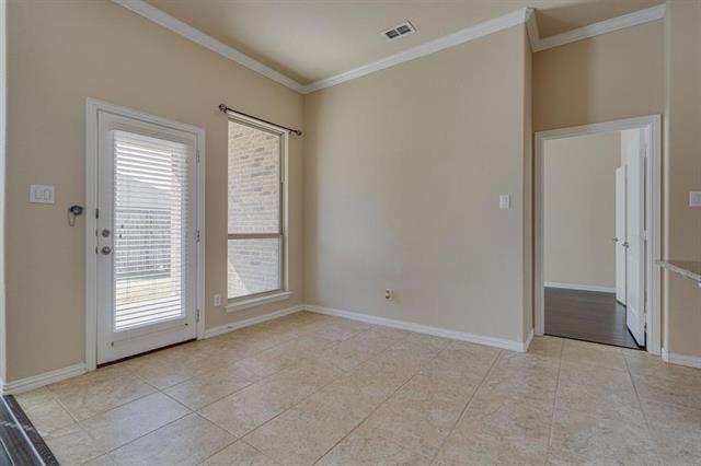 Building Photo - 2812 Frontier Dr