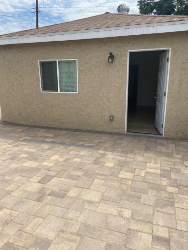 Primary Photo - 232 W Ash Ave