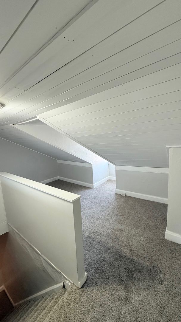 Building Photo - Spacious Townhome in Lawrenceville for Rent- Hardwood Floors and Large Backyard!