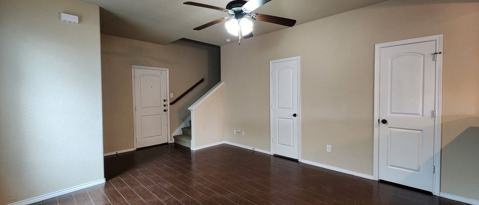 Building Photo - 1028 Brown Rock Dr
