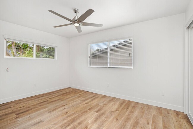 Building Photo - PALM