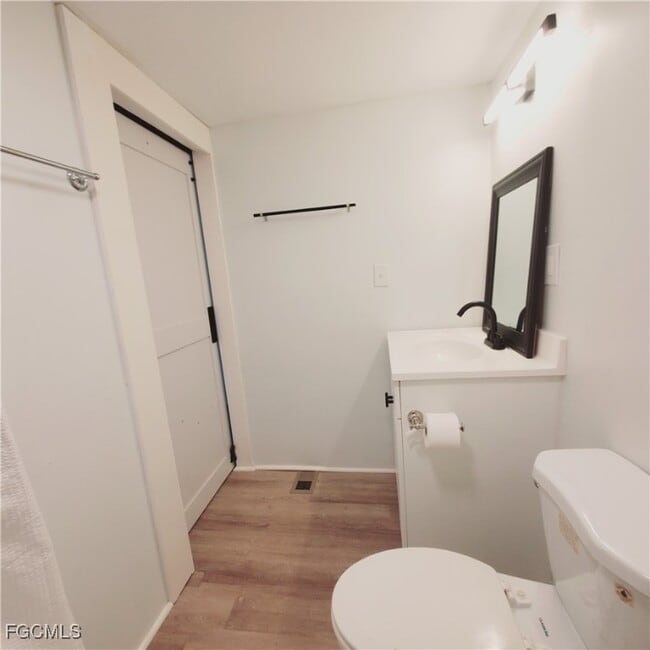 Building Photo - 26222 Earl Rd