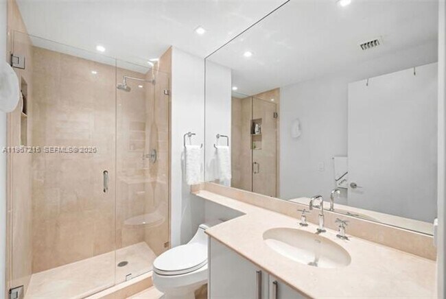 Building Photo - 789 Crandon Blvd